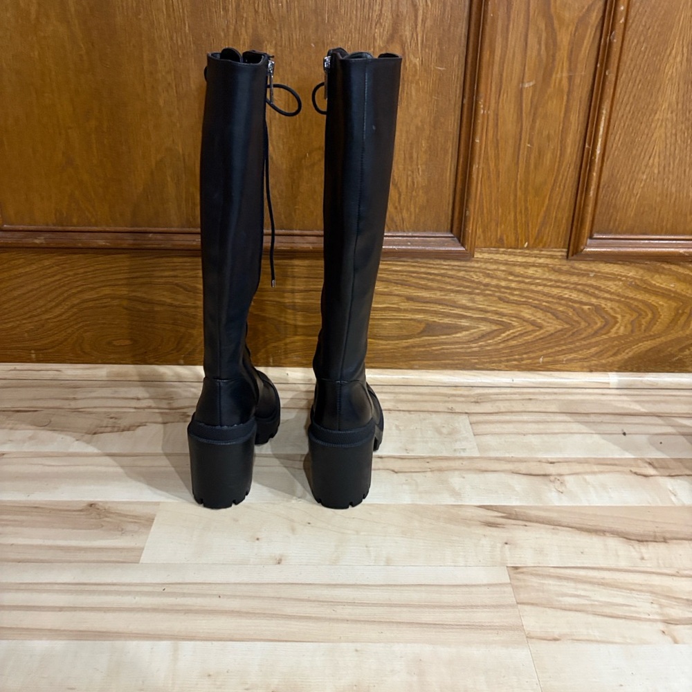 Giani Bini TheSoukey Black Lace-Up Knee-High Lug Boots - Picture 7 of 10